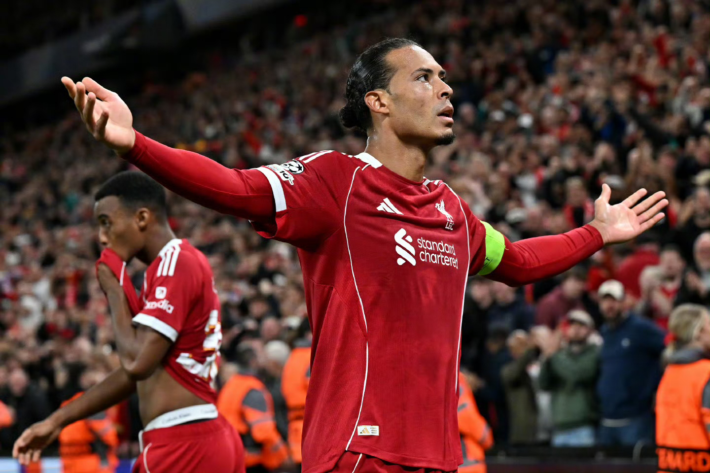 英雄联盟2025总决赛-意甲转会期走向成谜，利物浦强势反弹，管理层满意，高层口径保持一致的简单介绍